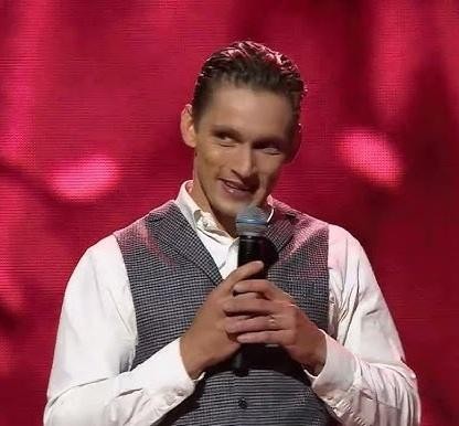 Filip Gurłacz na planie filmowym.