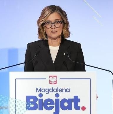 Magdalena Biejat podczas pracy w parlamencie.