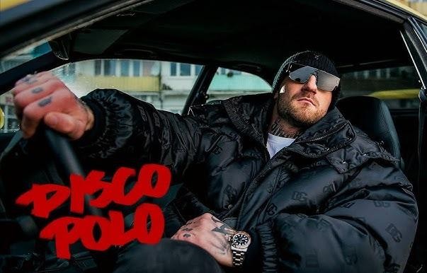 Profil Kizo na Instagramie (@kizo_wnik_058) z widocznym zdjęciem profilowym i przykładami postów z jego kariery muzycznej, sportowej i biznesowej.